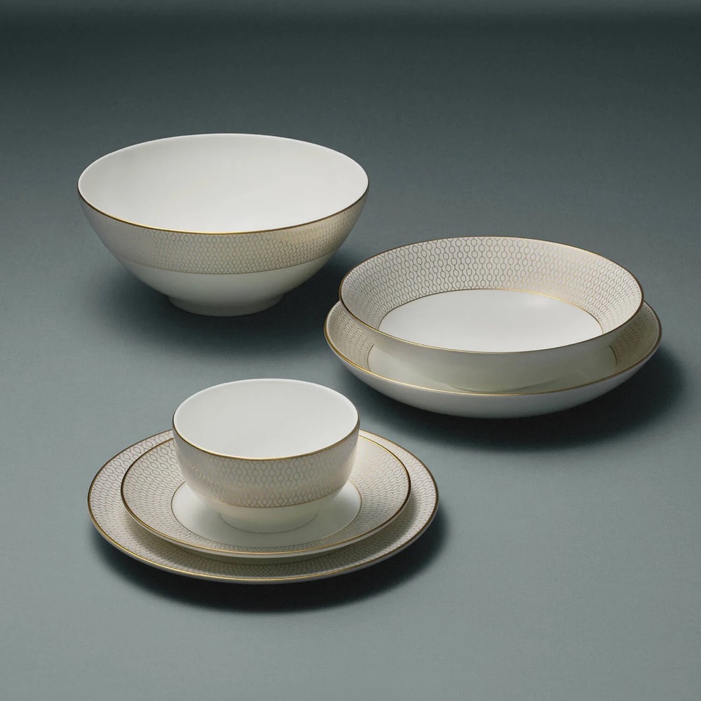 NWOT Wedgwood Gio Gold deep plate